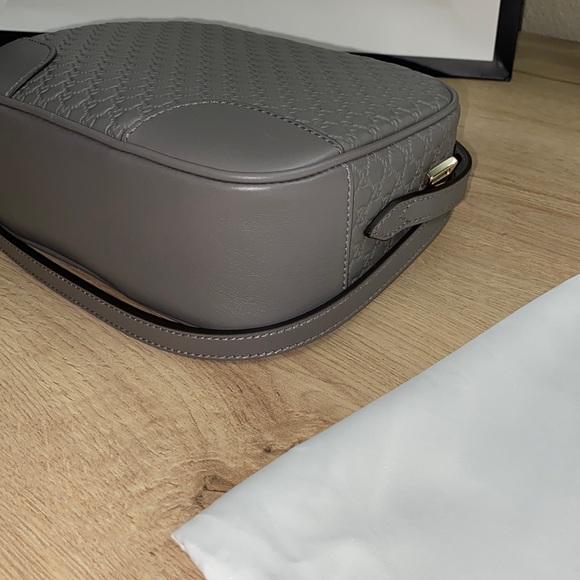 Brand New GUCCI Microguccissima Mini Bree Messenger Bag Grey - Picture 5 of 16